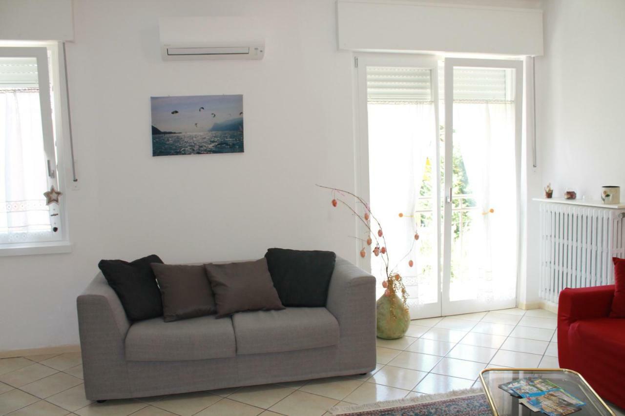 Casa Vacanze Claudette Arco Extérieur photo